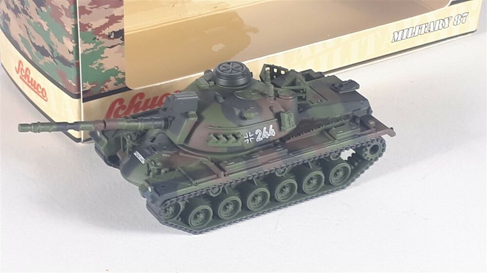 Schuco 1/87 M48G infantry combat vehicle Bundeswehr camouflaged tank 452635900
