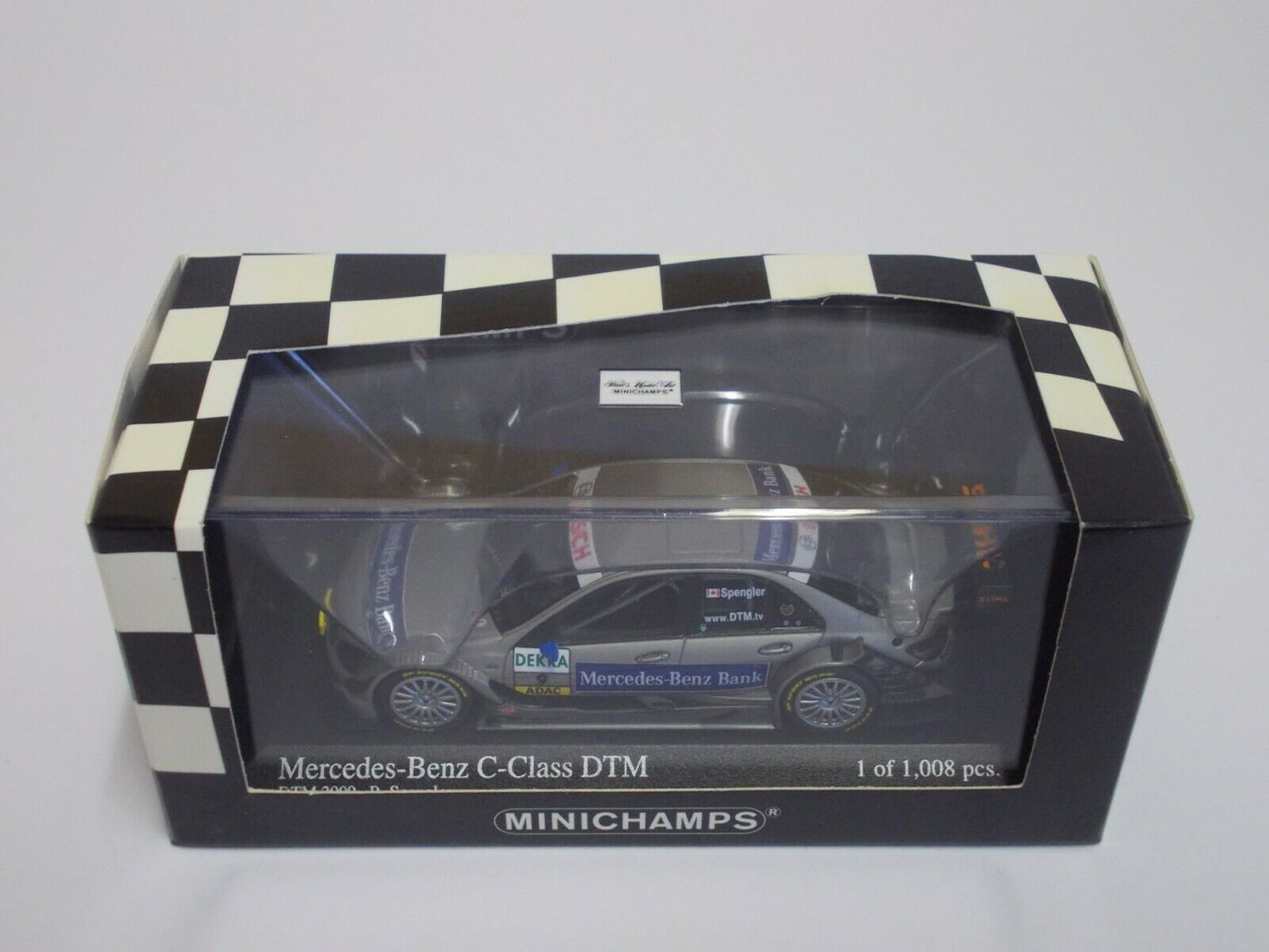 Minichamps 1:43 Mercedes-Benz C-Class (2009) Mercedes-Benz Bank Team HWA Bruno Spengler #9 DTM 2009 400093909