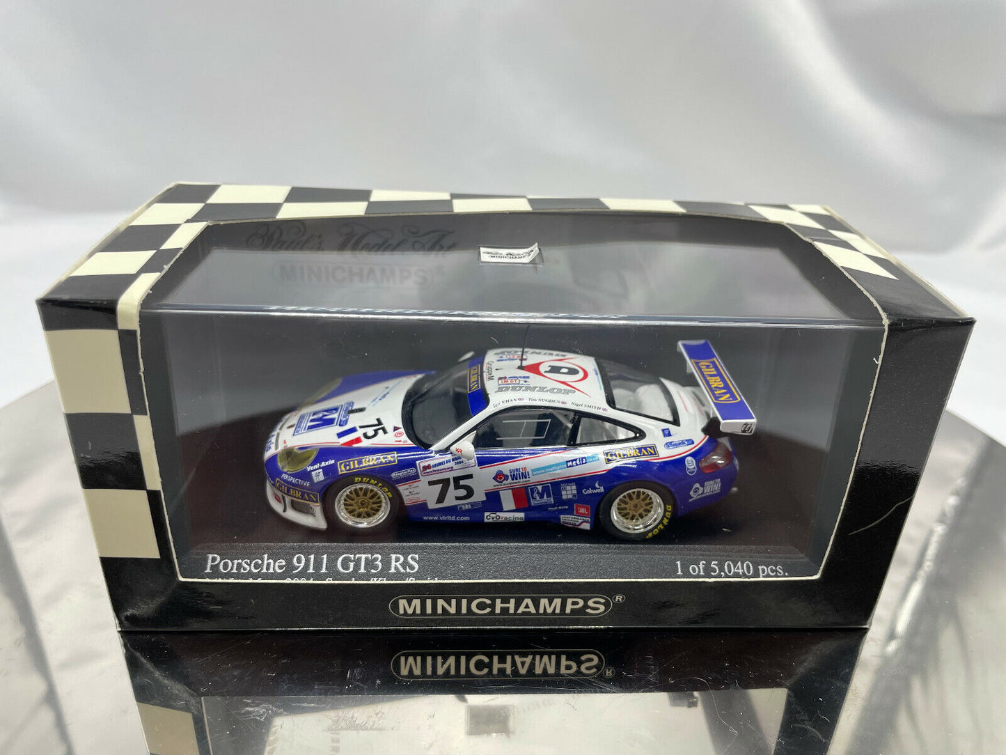 Minichamps 1:43 Porsche 911 GT3 RS #75 24h LeMans 2004 Sugden / Khan / Smith 400046975