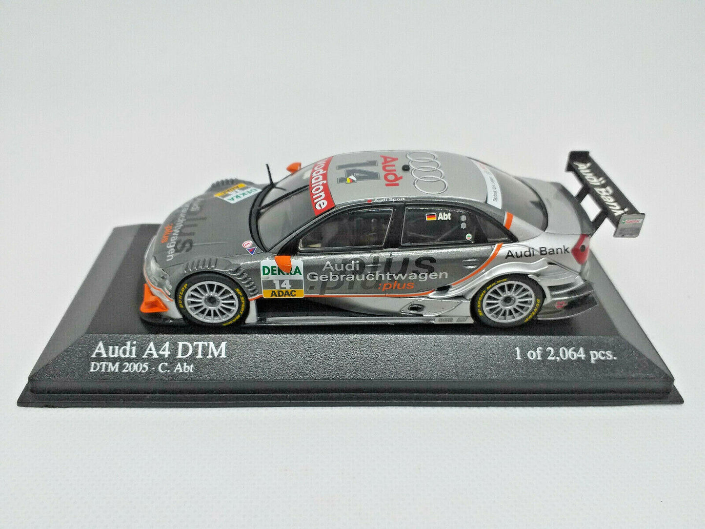 Minichamps 1:43 Audi A4 Audi Sport Team Joest #14 DTM 2005 400051414