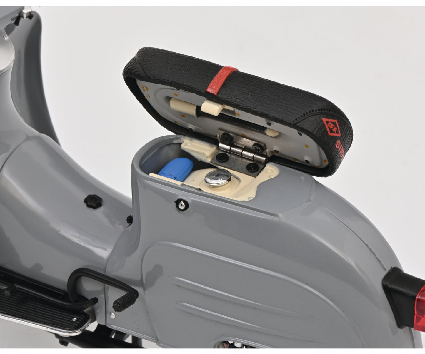 Schuco 1:10 Simson Schwalbe KR51/1 Custom III Gray 450649400