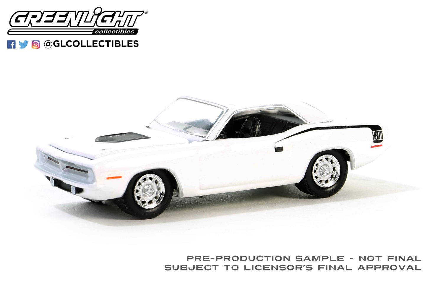 GreenLight 1:64 GreenLight Muscle Series 28 - 1970 Plymouth Hemi ‘Cuda – Alpine White 13350-B