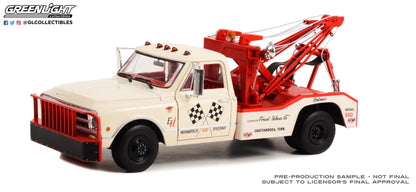 GreenLight 1:18 1967 Chevrolet C-30 Dually Wrecker - 51st Annual Indianapolis 500 Mile Race Official Truck Courtesy of Ernest Holmes Co. Chattanooga, Tennessee 13651