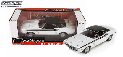 GreenLight 1:18 1971 Dodge Challenger R/T - Bright White with Black Interior and Red Plaid Seats 13668