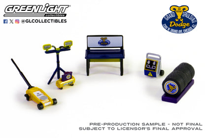 GreenLight 1:64 Auto Body Shop - Shop Tool Accessories Series 6 - Mr. Norm s 16200-B