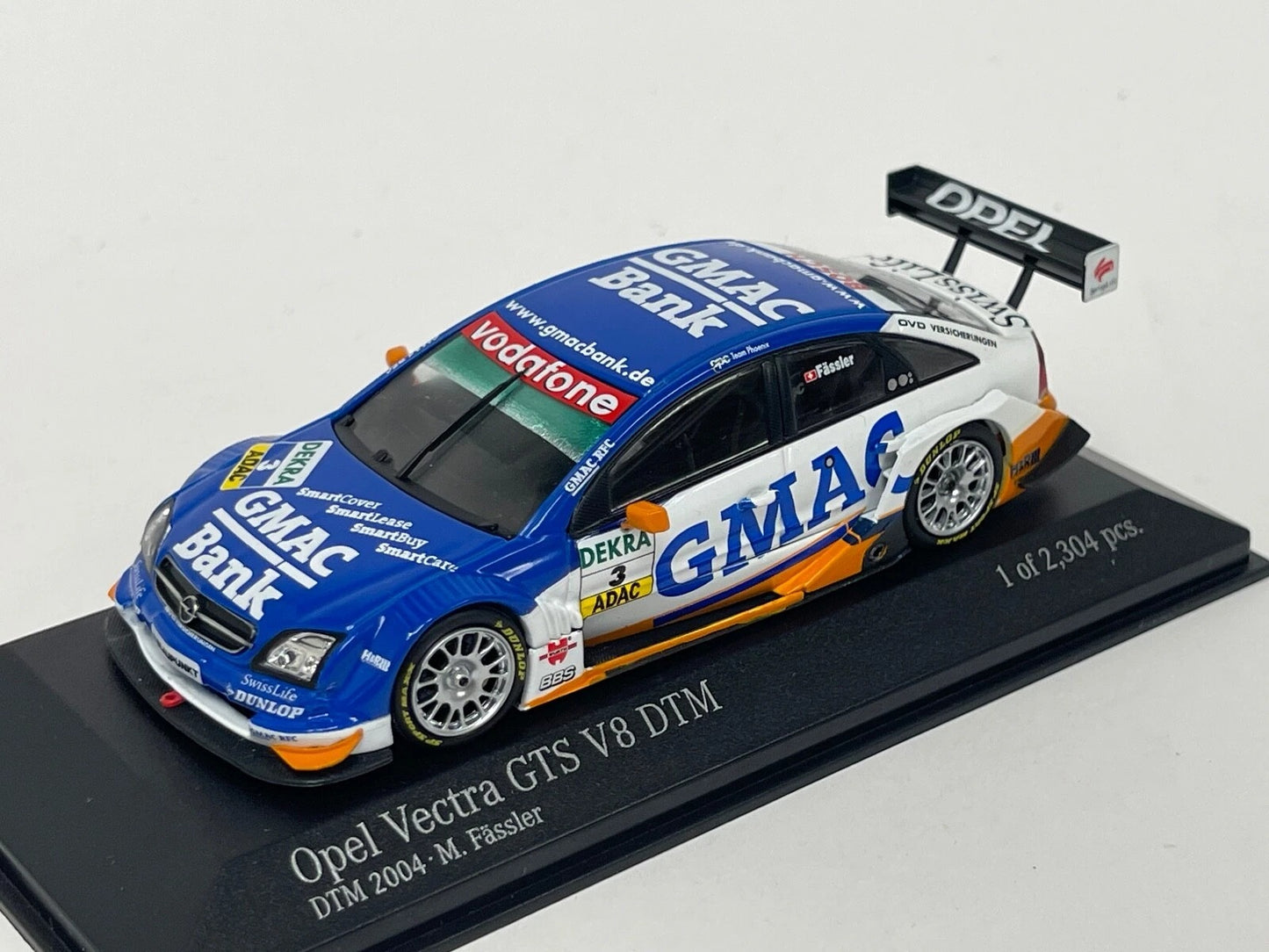 Minichamps 1:43 Opel Vectra GTS V8 GMAC Bank Marcel Faessler OPC eam Phoenix #3 DTM 2004 400044403