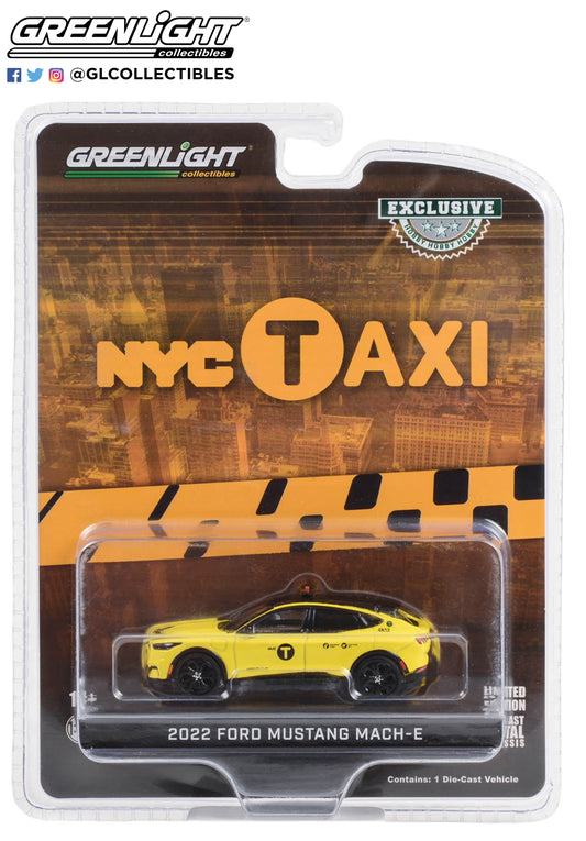 GreenLight 1:64 2022 Ford Mustang Mach-E California Route 1 - NYC Taxi 30430