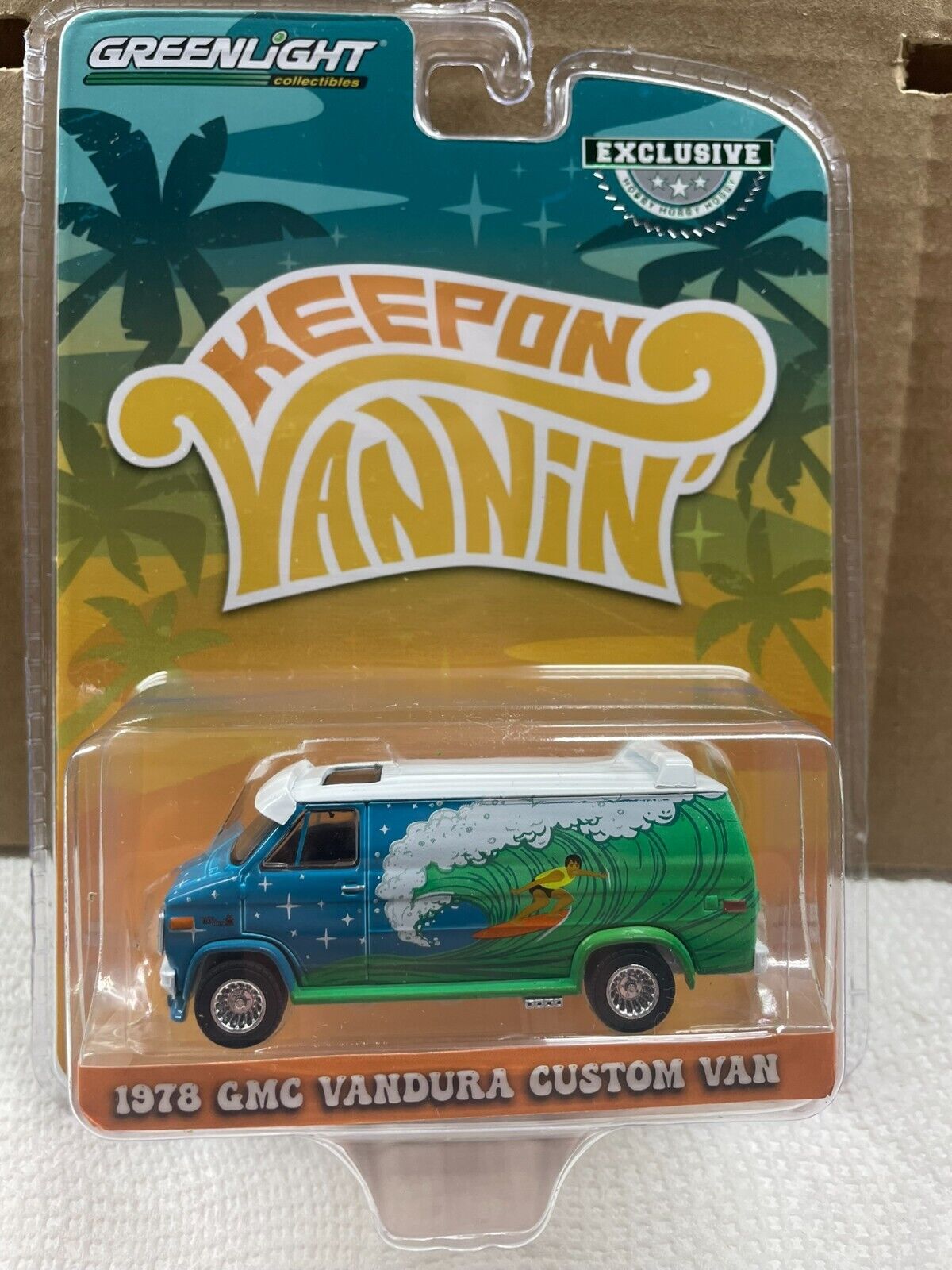 GreenLight 1:64 Vannin - 1978 GMC Vandura Custom Van - Surf Decoration 30474