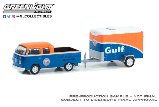 GreenLight 1:64 Hitch & Tow Series 28 - 1975 Volkswagen T2 Type 2 Double Cab Pick-Up Gulf Oil with Small Cargo Trailer - Gulf Oil 32280-B