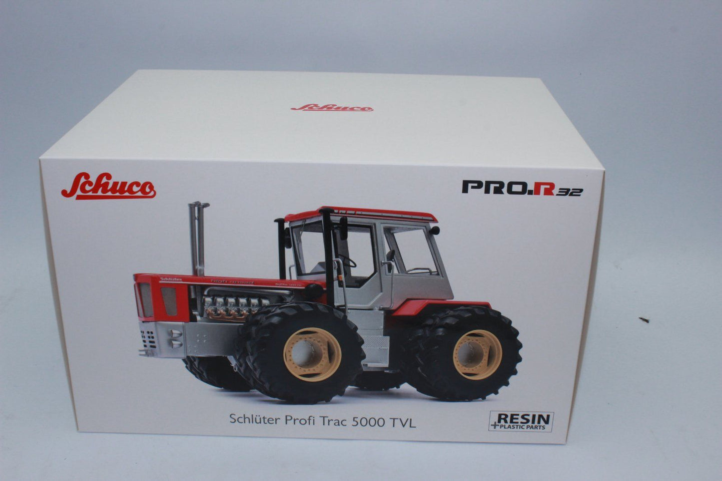 Schuco 1:32 Schluter Trac 5000 TVL Tractor 450915400
