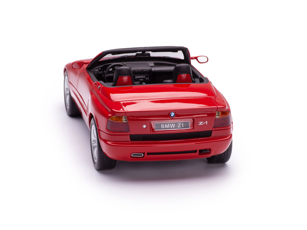 Schuco 1:18 BMW Z1 Roadster red 450026400