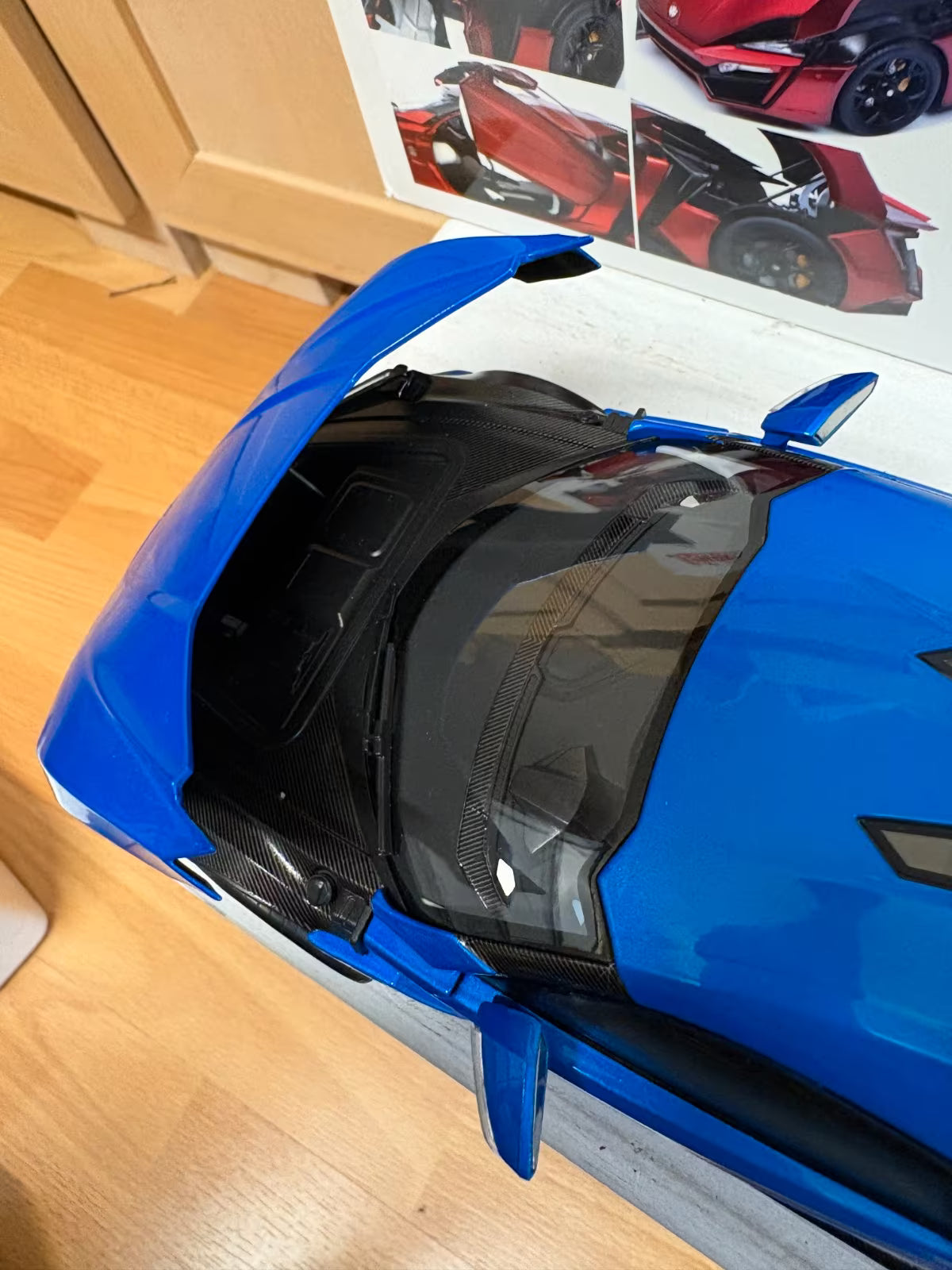Schuco 1:18 W Motor Fenyr Supersport after Lykan blue 450042600