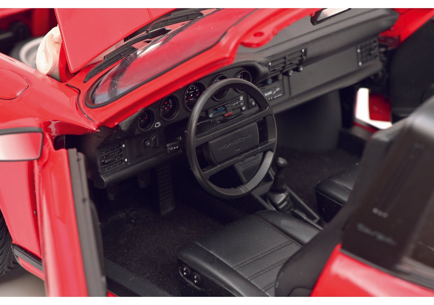 Schuco 1:12 Porsche 911 Carrera Targa 3.2 Red 450669800
