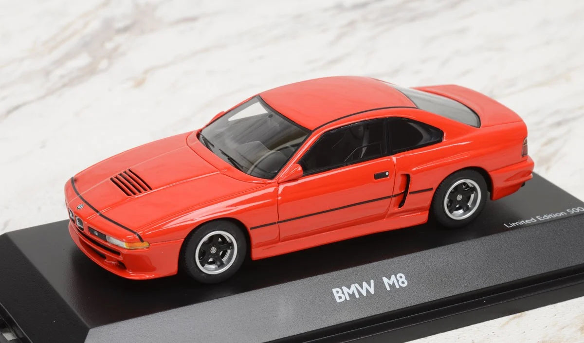 Schuco 1:43 BMW M8 Coupe red 450902600