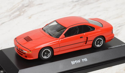 Schuco 1:43 BMW M8 Coupe red 450902600