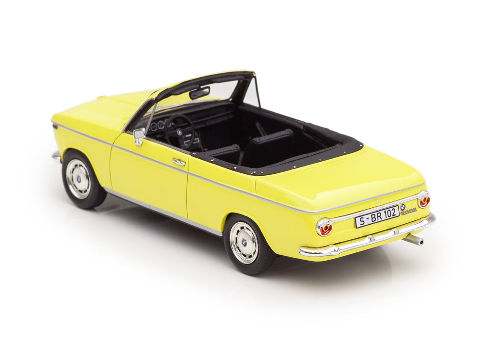Schuco 1:43 BMW 2002 Cabrio 2/2 Baur yellow 450908500