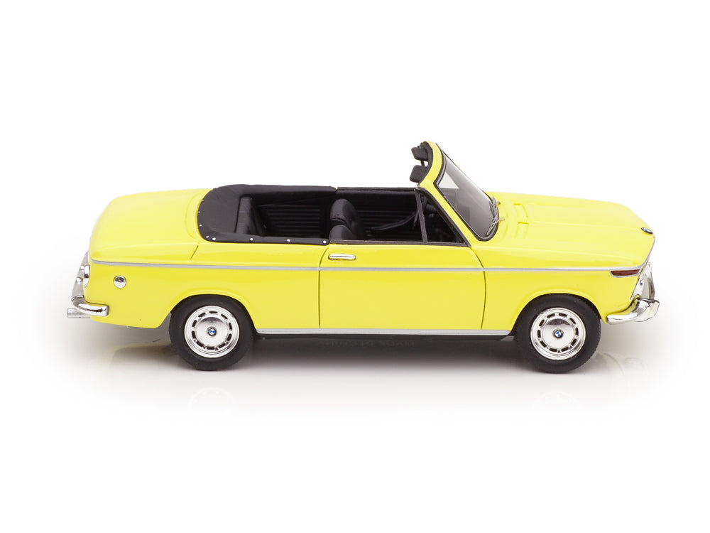 Schuco 1:43 BMW 2002 Cabrio 2/2 Baur yellow 450908500