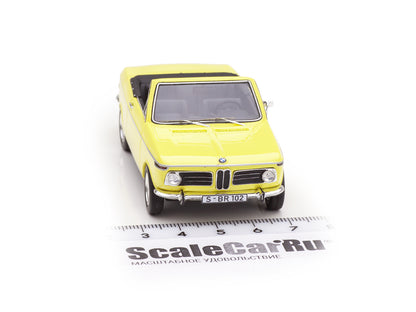 Schuco 1:43 BMW 2002 Cabrio 2/2 Baur yellow 450908500