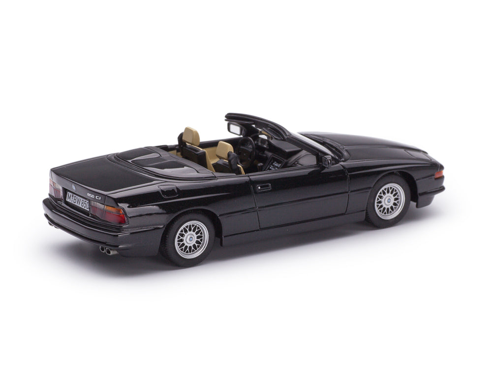 Schuco 1:43 BMW 850 CI Cabriolet (E31) Black 450914900