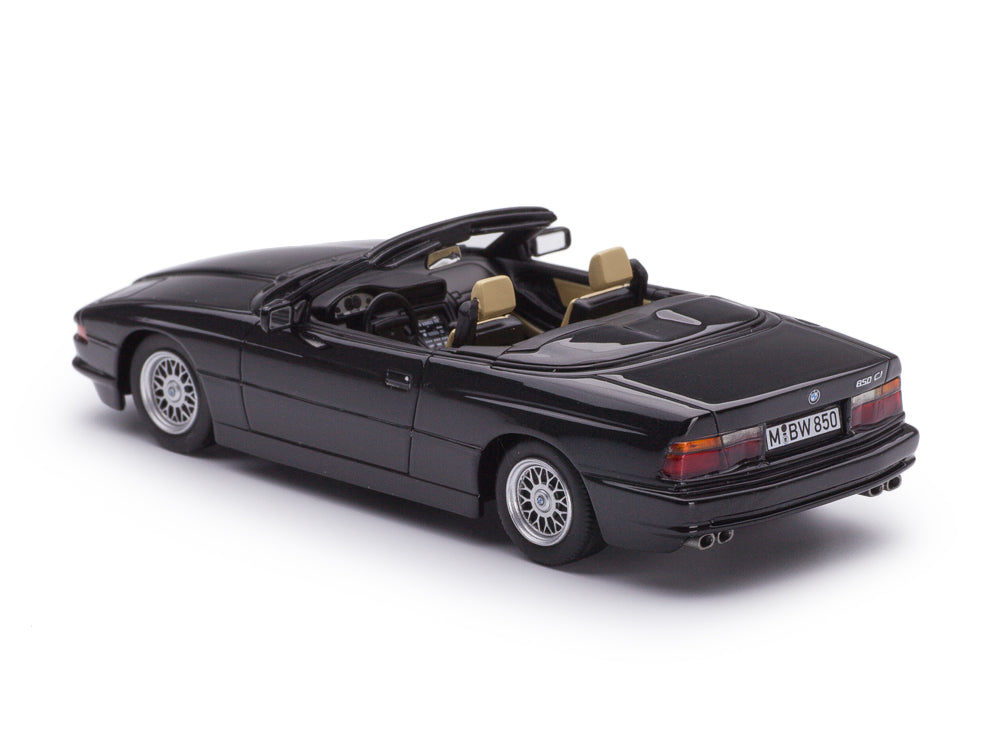 Schuco 1:43 BMW 850 CI Cabriolet (E31) Black 450914900