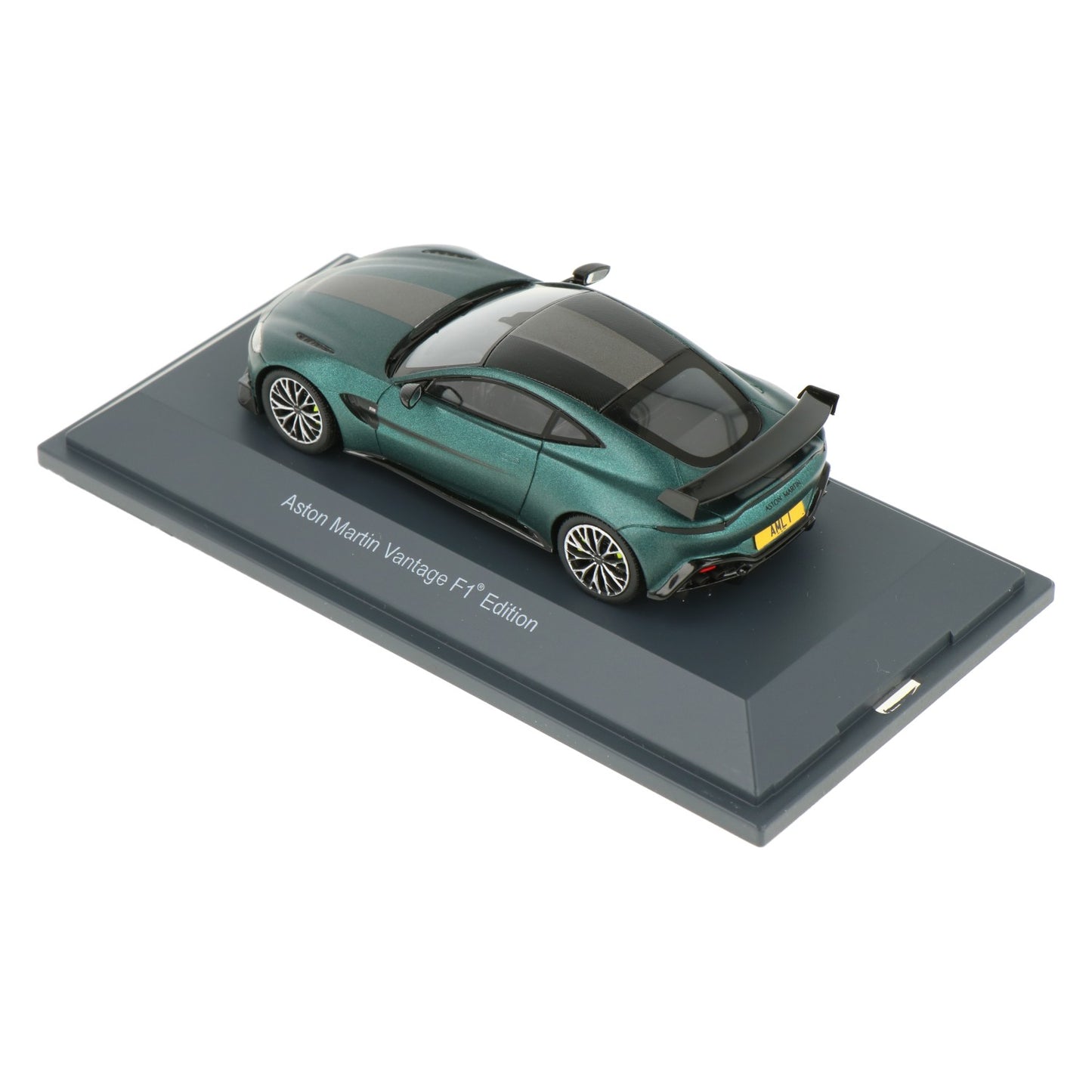 Schuco 1:43 Aston Martin Vantage F1 Edition Green 450925700