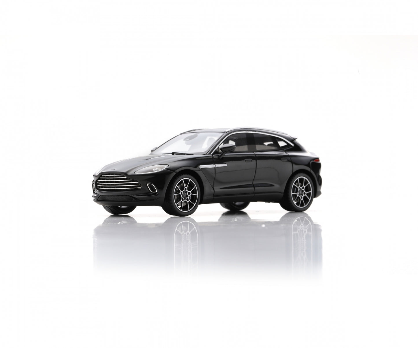 Schuco 1:43 Aston Martin DBX Black 450926000