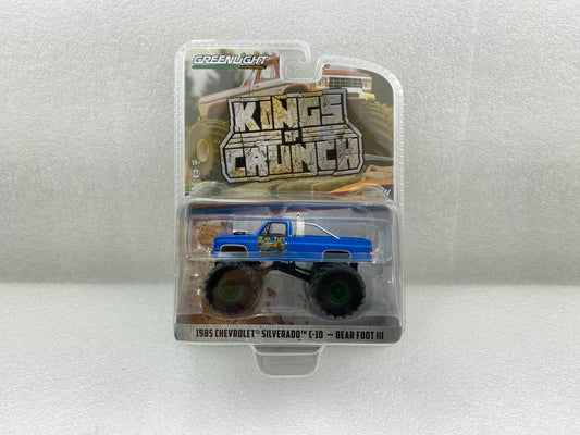 GreenLight Green Machine 1:64 Kings of Crunch Series 13 - Bear Foot III - 1985 Chevrolet Silverado C-10 Monster Truck 49130-C