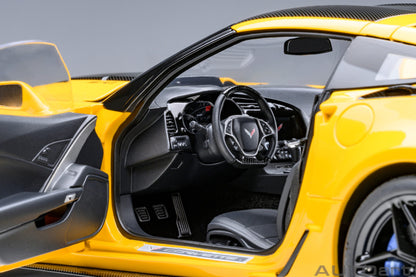 AUTOart 1:18 Chevrolet Corvette C7 ZR1 (Corvette Racing Yellow Tintcoat) 71278