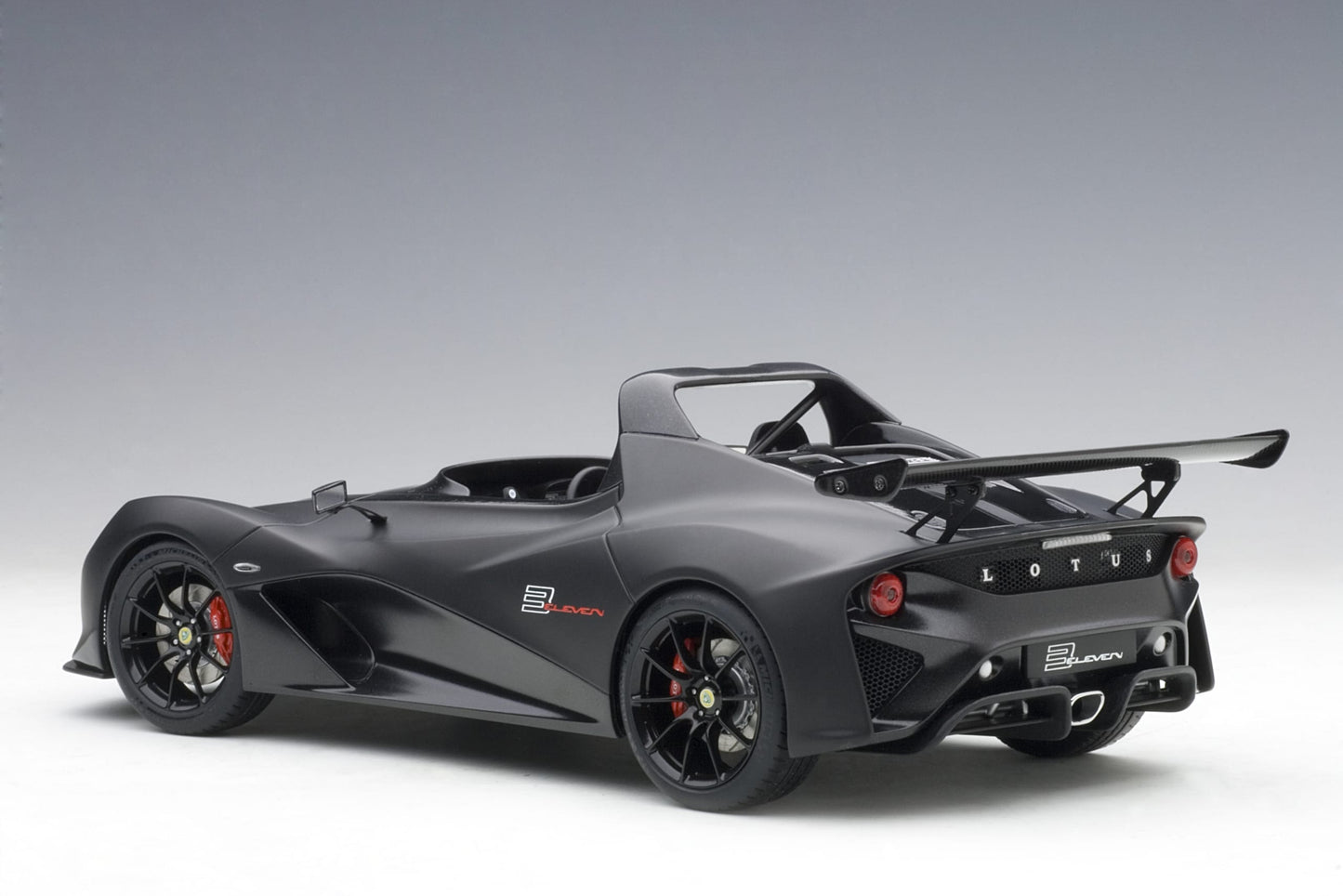 AUTOart 1:18 Lotus 3-Eleven (Matt Black) 75391