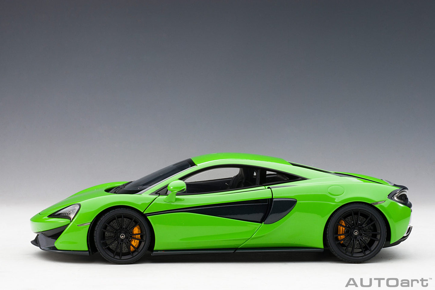 AUTOart 1:18 McLaren 570S (Mantis Green) 76042