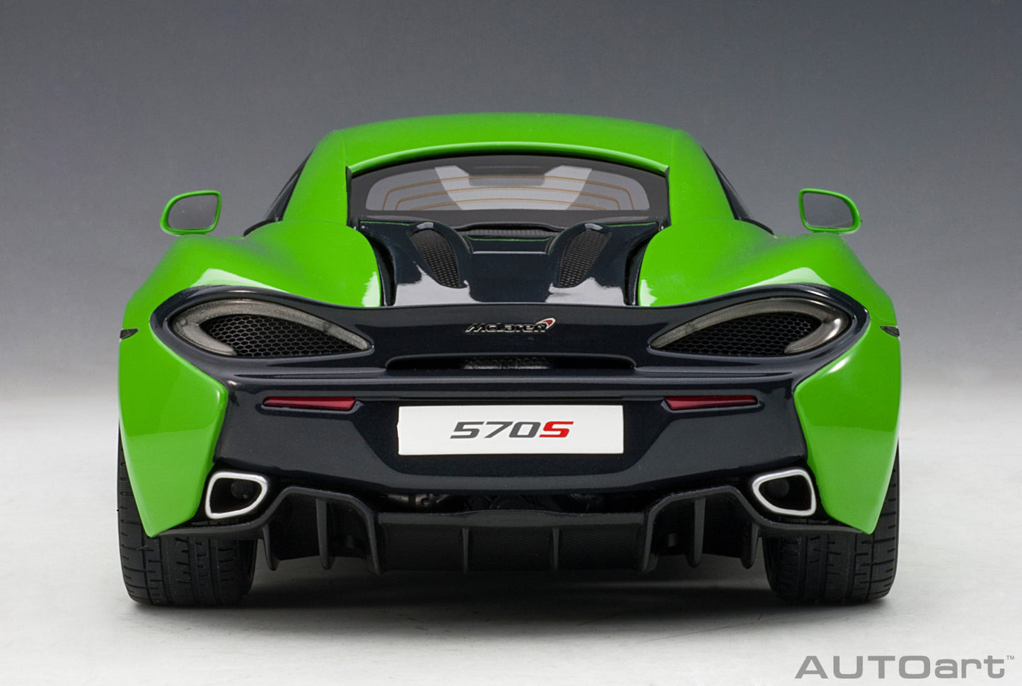 AUTOart 1:18 McLaren 570S (Mantis Green) 76042