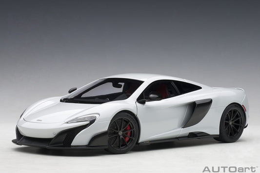 AUTOart 1:18 McLaren 675LT (Silica White) 76046