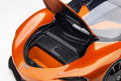 AUTOart 1:18 McLaren Speedtail (Volcano Orange) 76088