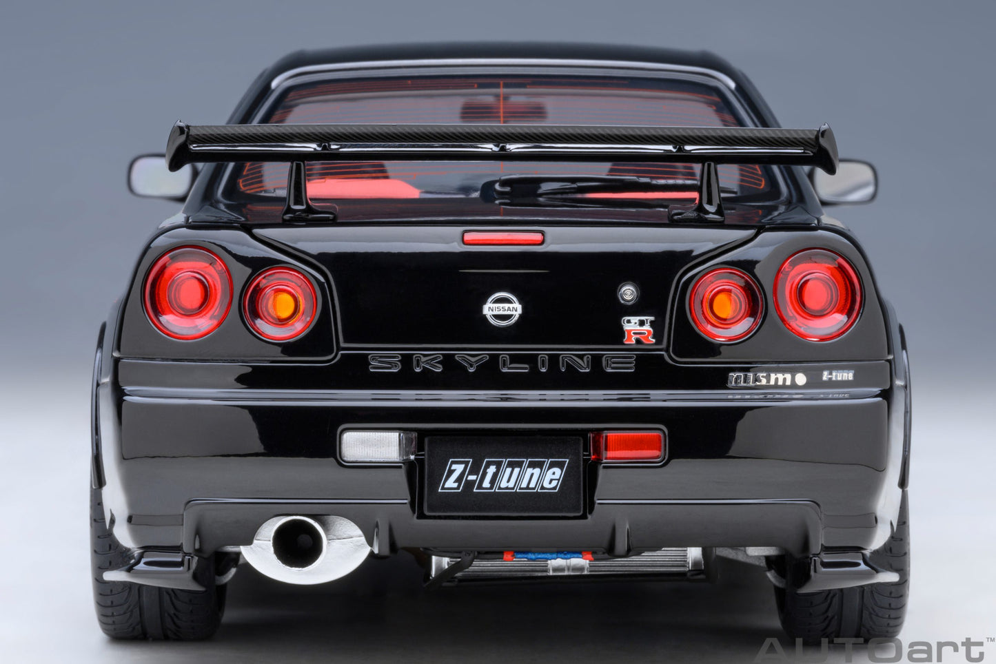 AUTOart 1:18 Nissan Skyline GT-R (R34) Z-tune (Black Pearl) 77463