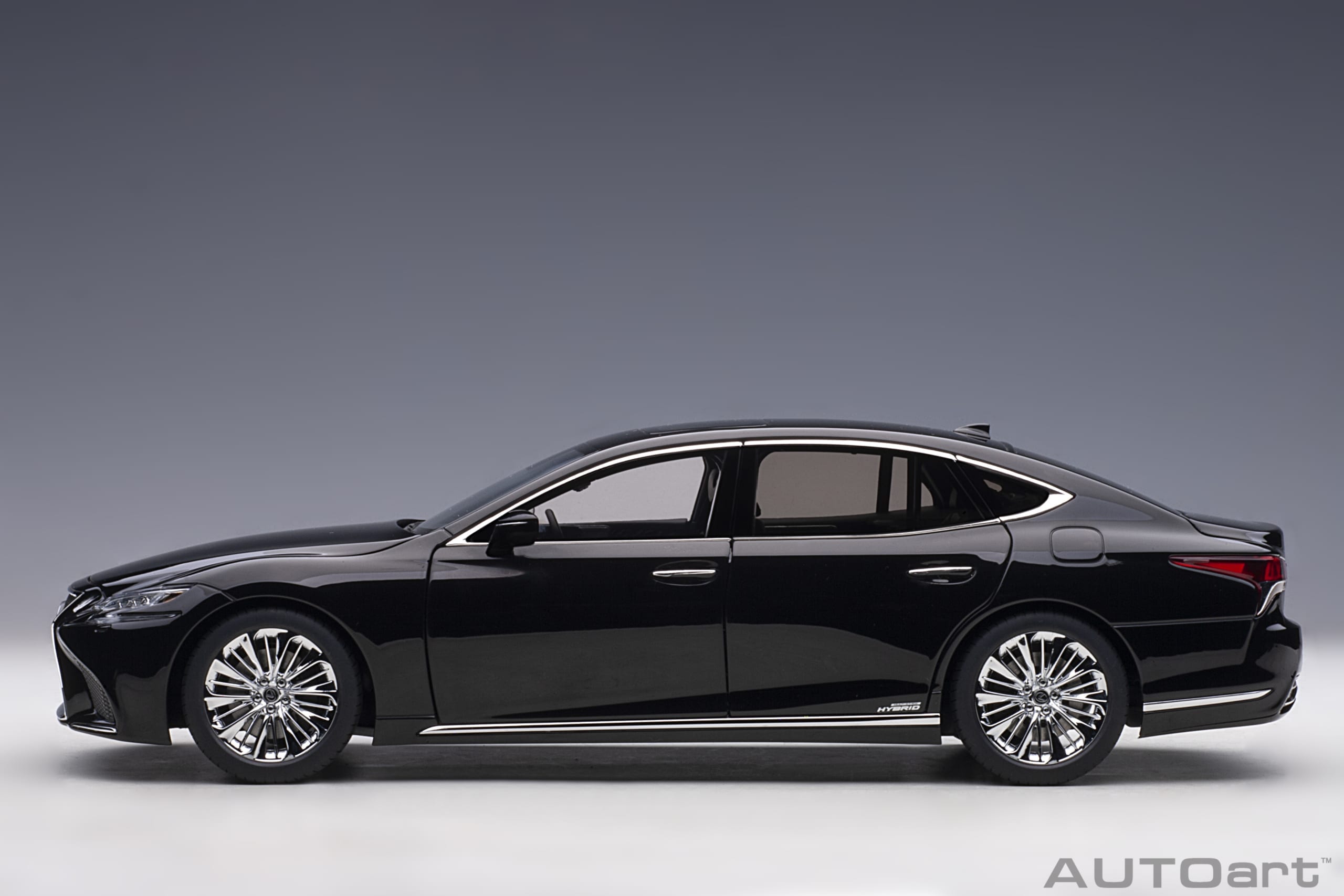 AUTOart 1:18 Lexus LS 500h (Black) 78868 – YomaCarModel