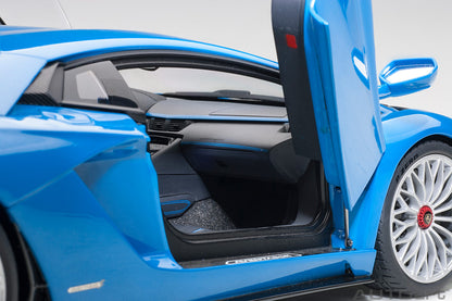 AUTOart 1:18 Lamborghini Aventador S (Blue) 79134