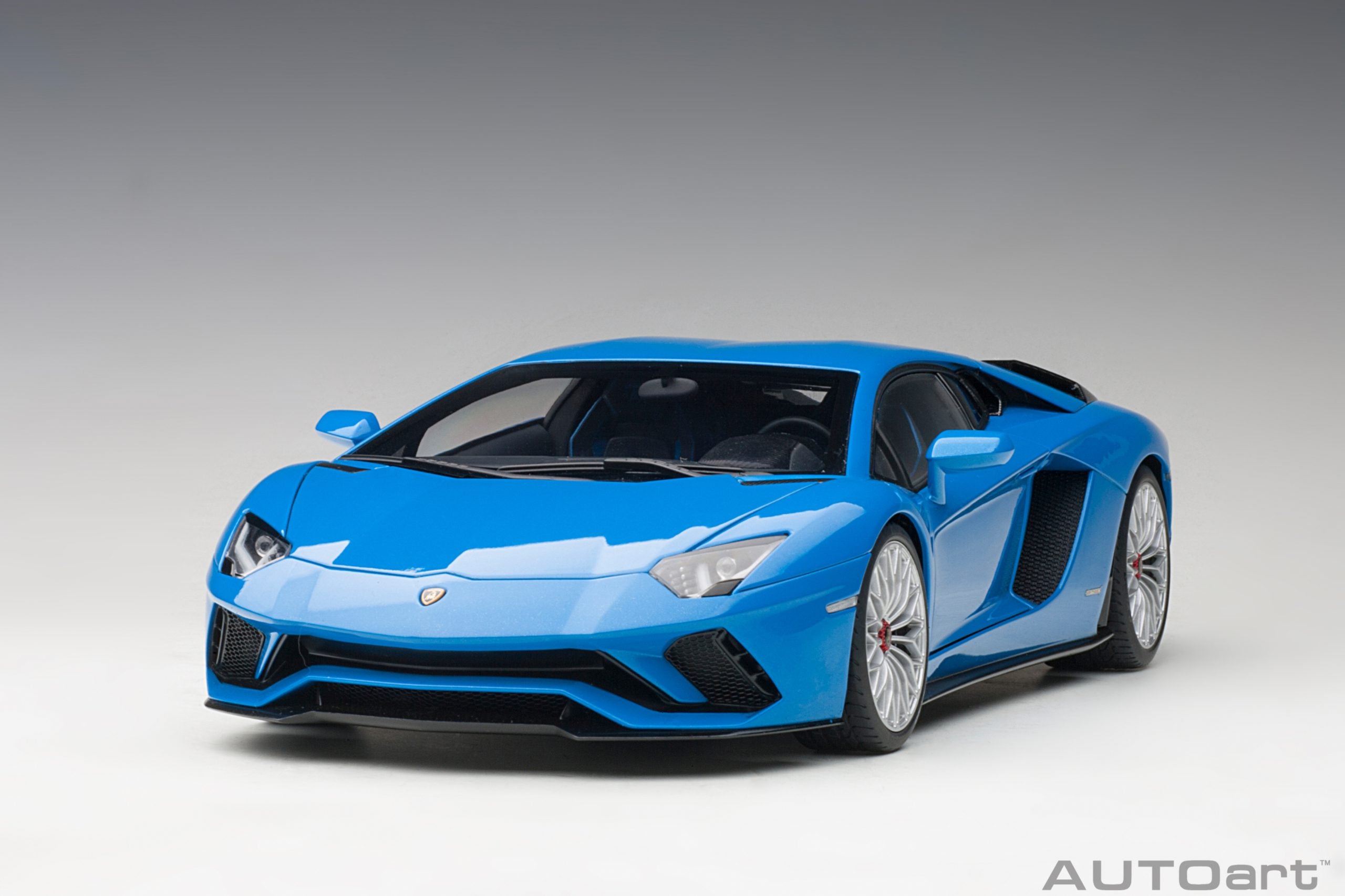 Lamborghini　Aventador　AUTOart 1/18 lp700 LAMBORGHINI AVENTADOR COUPE LP700-4 RED 1:18 by AUTOART #74669