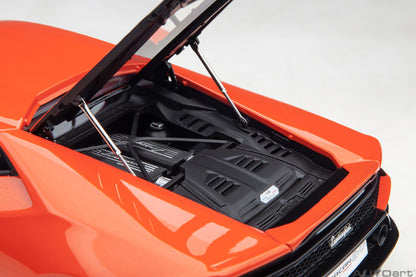 AUTOart 1:18 Lamborghini Huracan Evo (Arancio Xanto) 79214