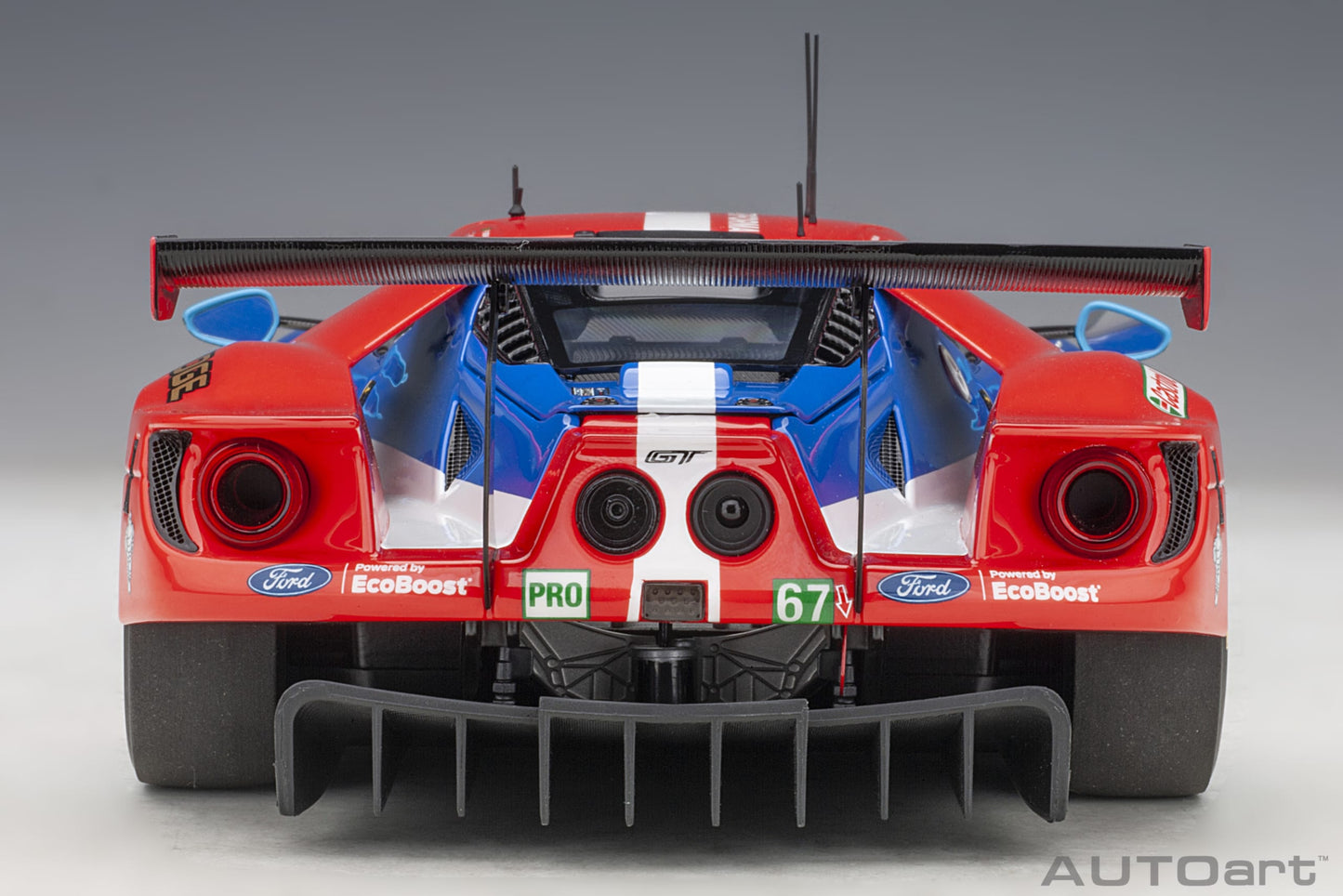AUTOart 1:18 Ford GT Le Mans 2017 #67 P.Deravi/ A.Priaulx/ H.Tincknell 81710
