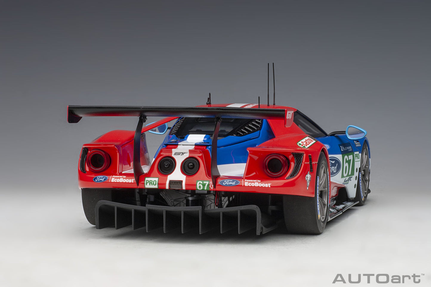 AUTOart 1:18 Ford GT Le Mans 2017 #67 P.Deravi/ A.Priaulx/ H.Tincknell 81710