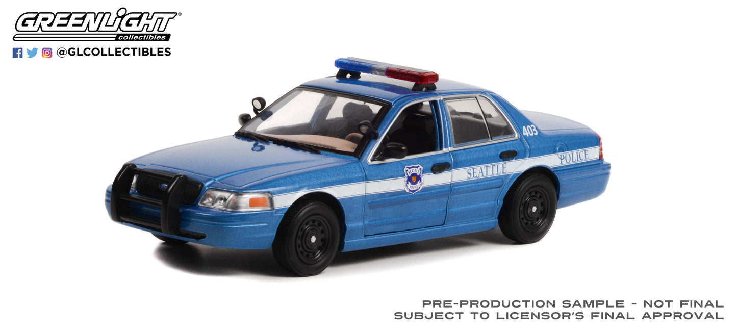 GreenLight 1:24 Hot Pursuit - 2001 Ford Crown Victoria Police Interceptor - Seattle Police - Seattle, Washington 85571