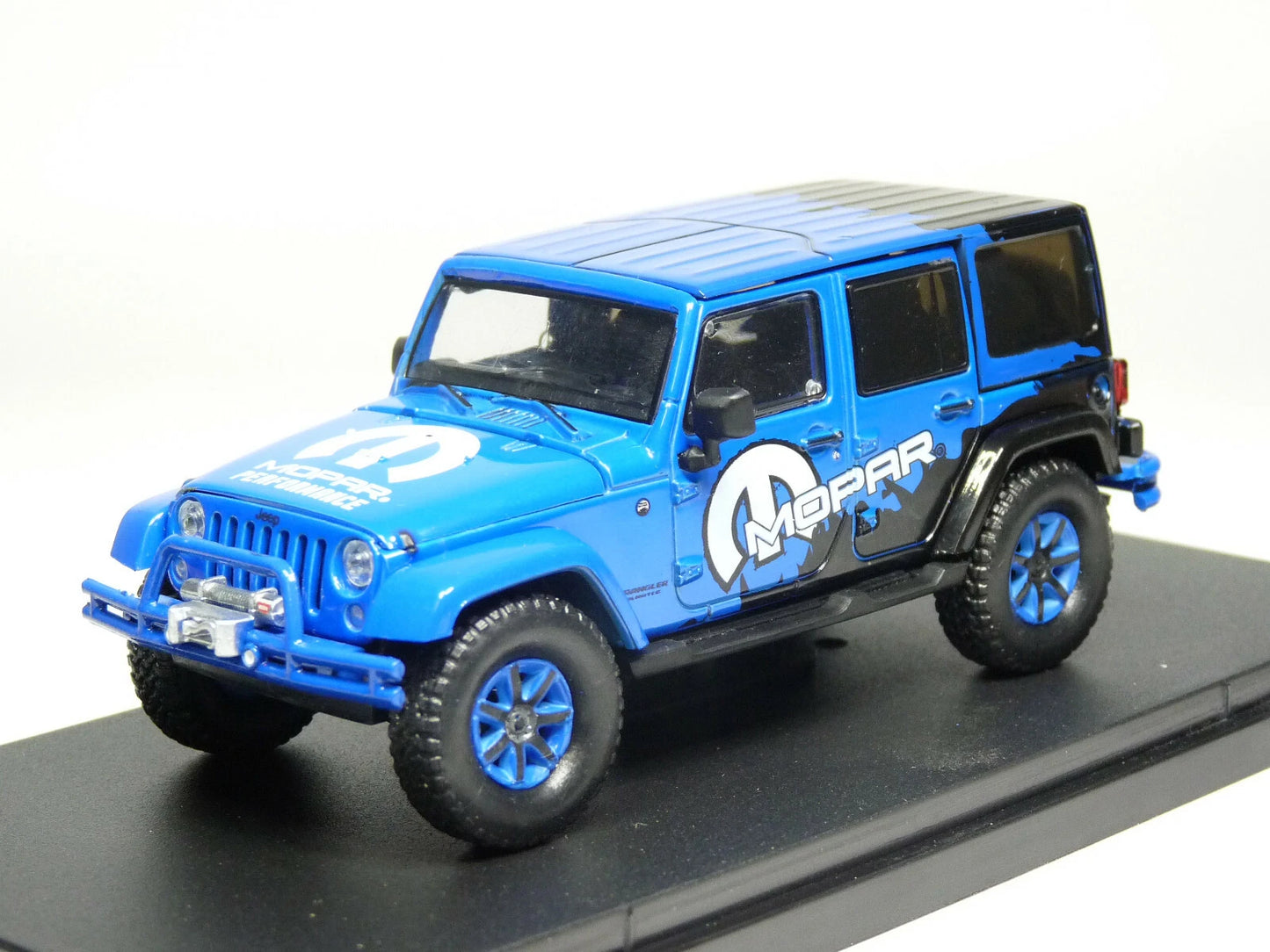 GreenLight 1:43 2012 Jeep Wrangler Unlimited - MOPAR Off-Road Edition 86099