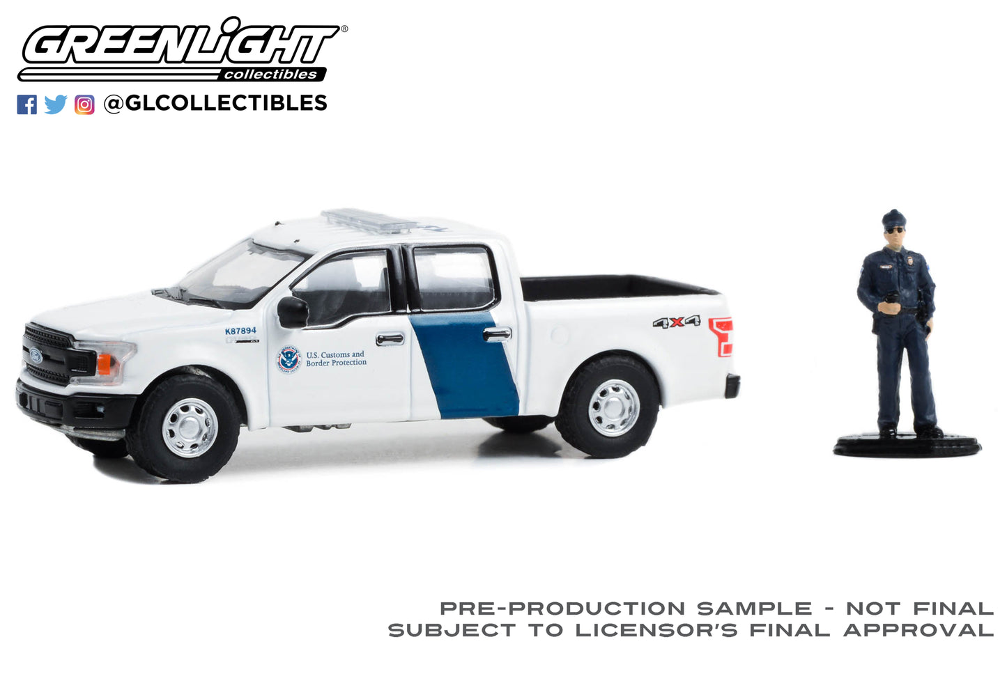 GreenLight 1:64 The Hobby Shop Series 15 - 2018 Ford F-150 XLT - U.S. Customs and Border Protection with Customs Officer 97150-F
