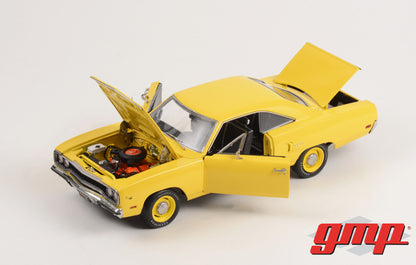 GMP 1:18 1970 Plymouth Road Runner - Lemon Twist with Black Interior GMP-18971