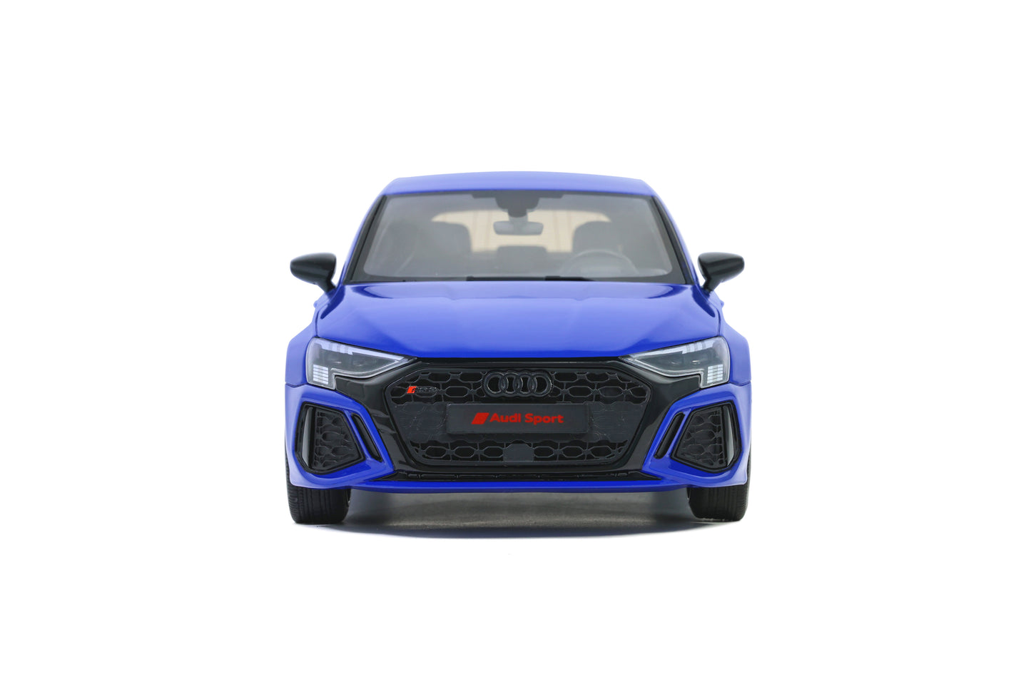 GT Spirit 1:18 Audi RS 3 Sportback Performance Edition Blue 2022 GT884