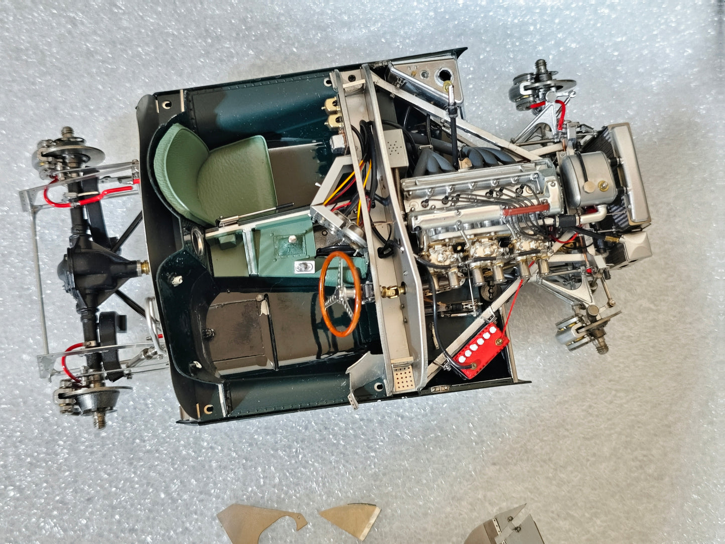 EXOTO XS 1:18 Jaguar D-Type with damaged and incomplete body (Damaged / Clearance Final Sale)