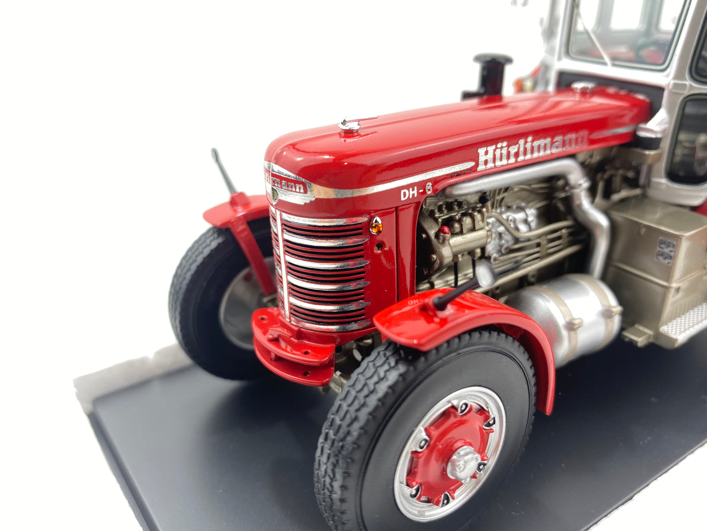 Schuco 1:32 Hurlimann DH 6 Tractor 450895400 (Damaged / Clearance Final Sale)