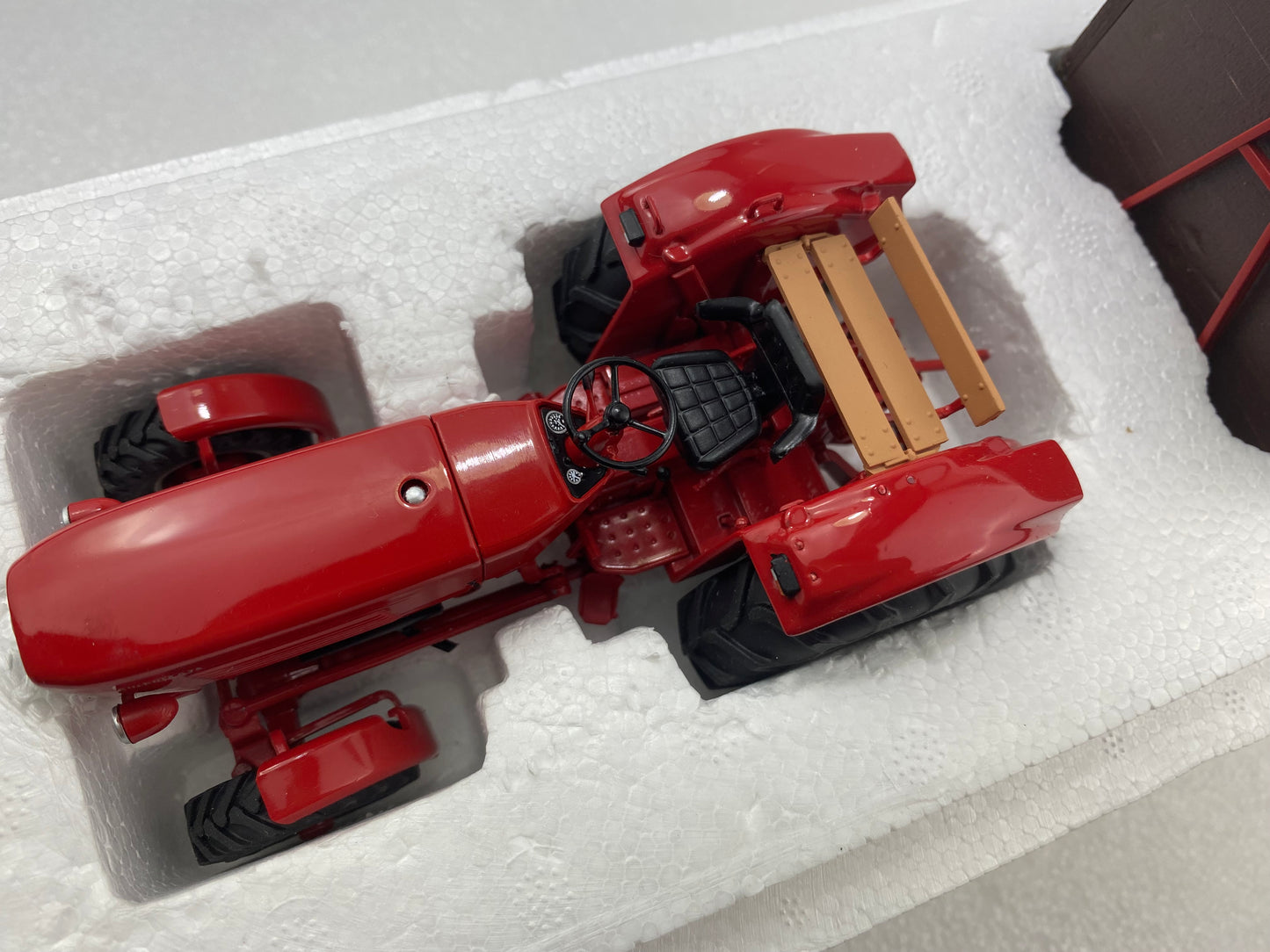 Schuco 1:32 Gueldner G75 A with trailer and balcony 450778500 (Damaged / Clearance Final Sale)