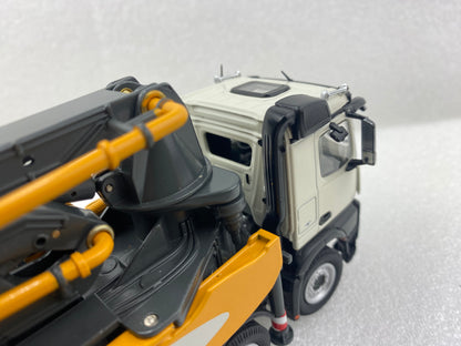 NZG 1:50 LIEBHERR THP 140H 43 R4 XXT MERCEDES BENZ AROCS 8X4 NZG931 (Damaged / Clearance Final Sale)
