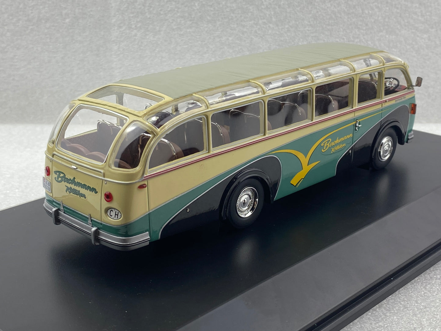 Schuco 1:43 Saurer 3C-H Omnibus Bachmann 450900600 (Damaged / Clearance Final Sale)